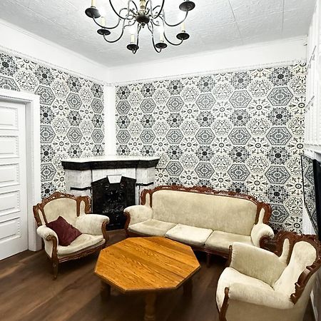 Teodora Square Apartments Площа Святого Теодора إلفيف المظهر الخارجي الصورة