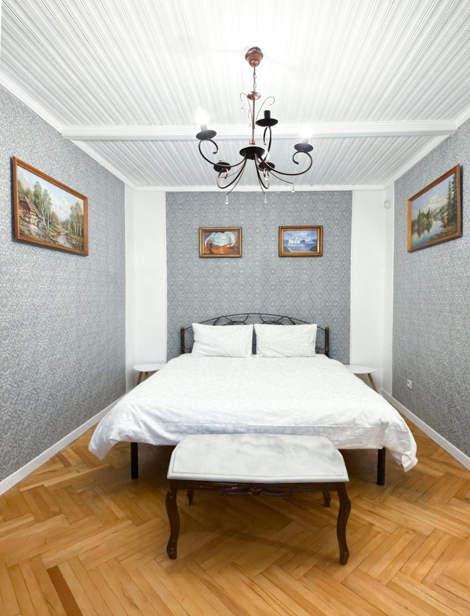Teodora Square Apartments Площа Святого Теодора إلفيف المظهر الخارجي الصورة