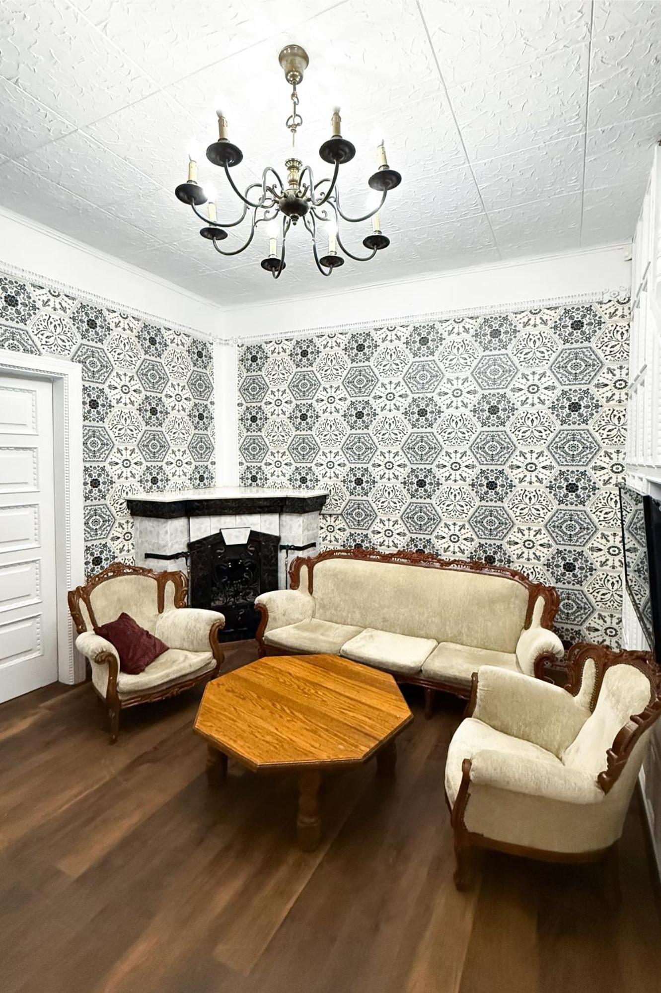 Teodora Square Apartments Площа Святого Теодора إلفيف المظهر الخارجي الصورة